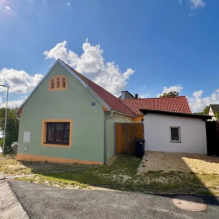 U Tri Slunicek Stankov